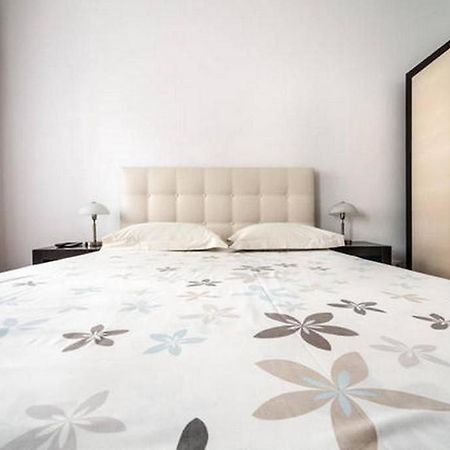 Apartment In The Center Of "Opera" 리비프 외부 사진