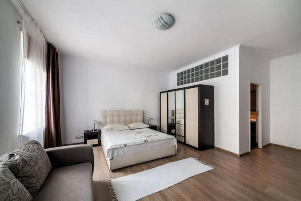 Apartment In The Center Of "Opera" 리비프 외부 사진